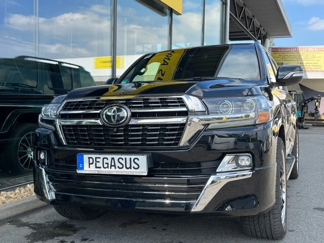 Toyota Land Cruiser 200 Executive Lounge Geländewagen SUV V8 4,4L