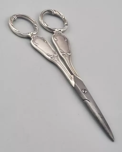 Traubenschere 950er Silber Floral Dekor grape shears 19.Jh. Frankreich (113)