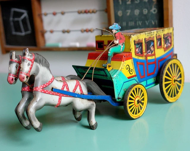 ancien jouet en tôle a friction bus ,old tin toy , MF 844 , no joustra