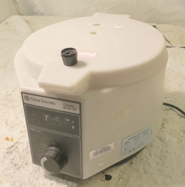 Fisher Scientific Centrific 228 Centrifuge 4-978-228 w/ Max RPM 3400 Rotor
