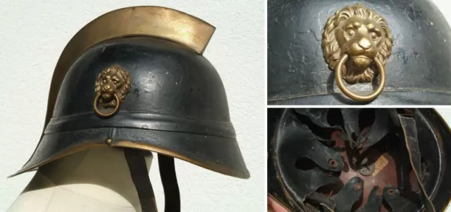 Alter Feuerwehrhelm; Bayern, 19. Jahrhundert; Lederhelm; Messingkamm, Löwenkopf