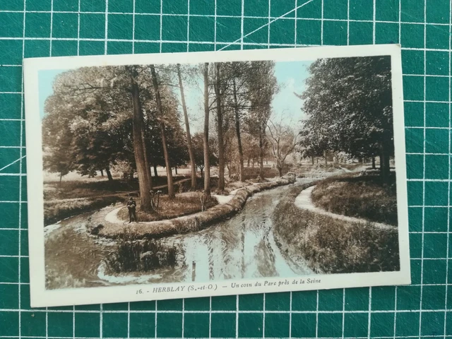 010 OLD CPA - Herblay - Park near the Seine - circa 1930