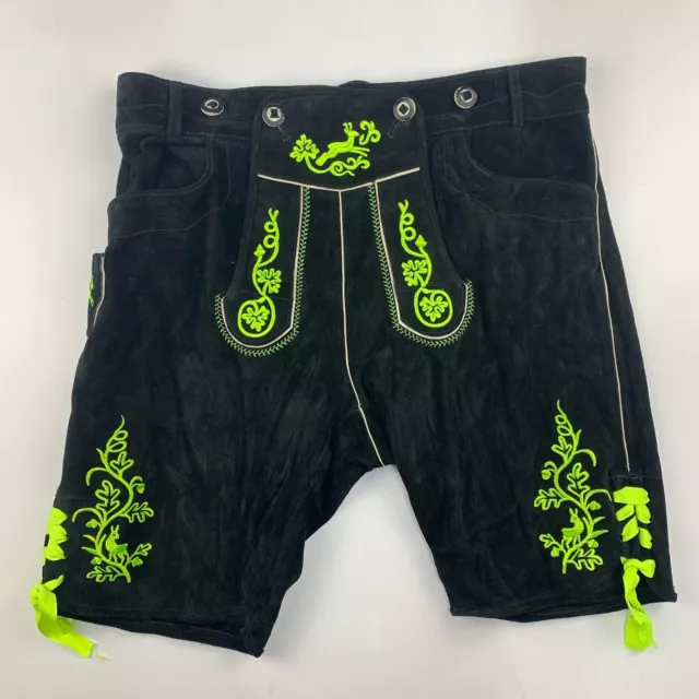 "Pantaloni in pelle nera, vita 36""