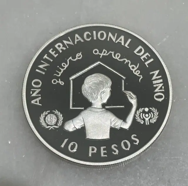 1982 Dominican Republic Silver Proof 10 Pesos International Year Of The Child