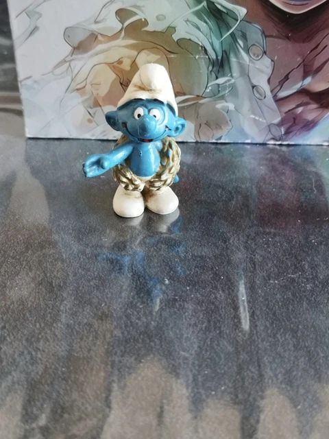 Figurine Schtroumpf à La Couronne Schleich 51906 – Puffi, Pitufo – Collection BD Vintage