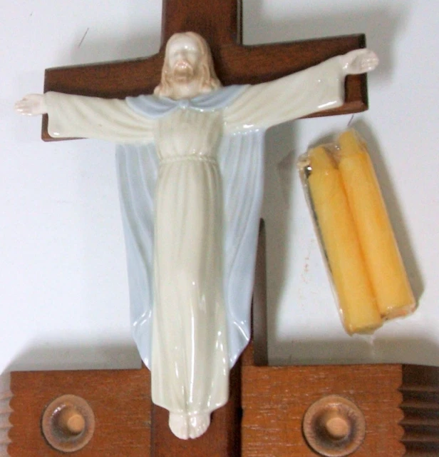 VINTAGE CRUCIFIX Last Rites Wooden Opens With Candles Jesus in Full ...
