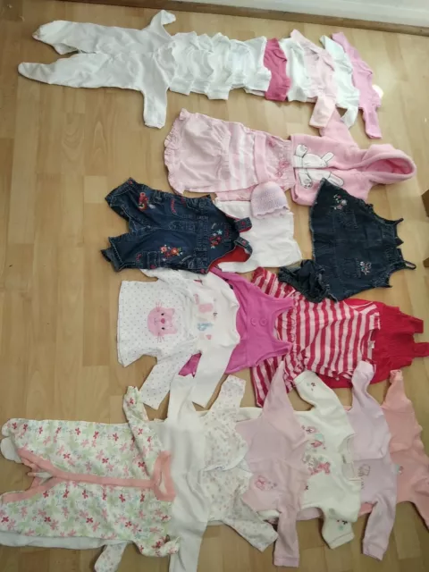 Lot de travail de bébé filles taille première taille 2