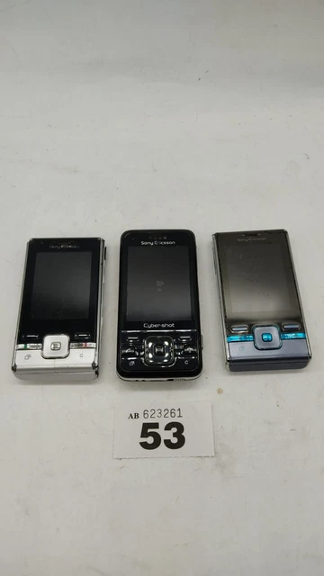 Joblot of 3 Vintage Sony Ericsson Mobile Phones, Untested