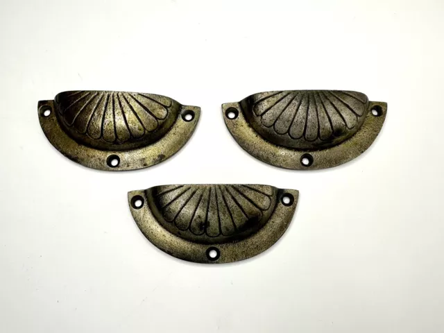 3 x Antiqued Cast Iron Cup Pull Cupboard Kitchen Drawer Door Pull Handles