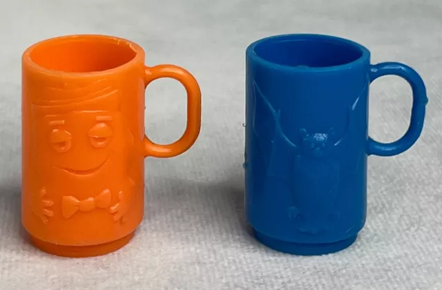 1973 Pair Boo Berry Count Chocula Cereal Box Prize Premium Mini Totem Mug Set