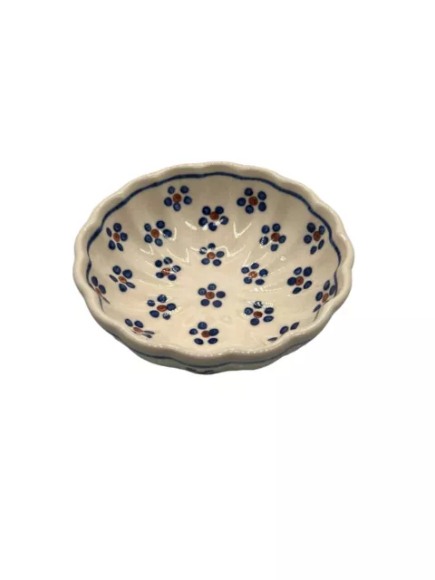 Polish pottery stoneware Boleslawiec bowl 4.75” white W/ Blue Flowers