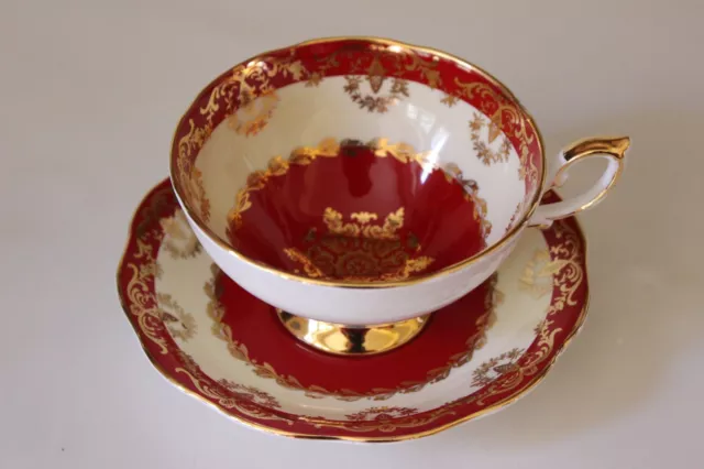 Royal Standard Fine China England Red Gold Tea Cup & Saucer Set