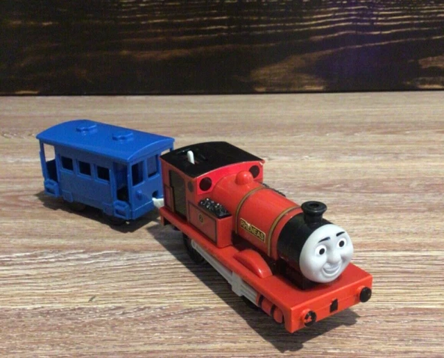 THOMAS & FRIENDS TrackMaster Rheneas Motorized Train 2009 £20.82 ...