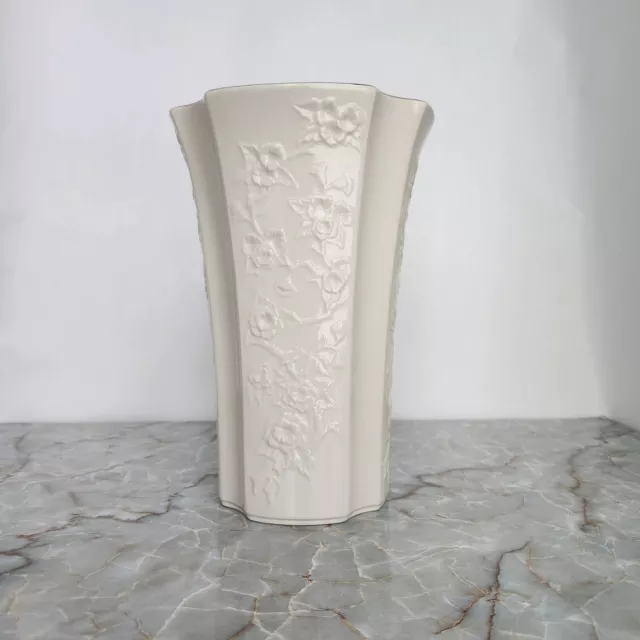 Lenox 8.5" VASE Legacy Edition Carrington Ivory Vase with COA