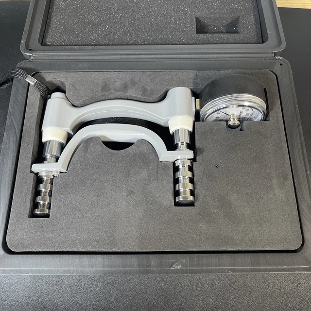 Jamar Sammons Preston 5030J1 Hydraulic Hand Dynamometer w/ Case 0-200lbs