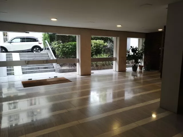 vente immobilier PARIS 16e -TROCADERO- A VENDRE MURS DE LOCAL PROFESSIONNEL