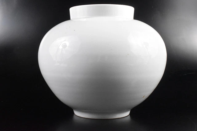 D691: Korean Li Dynasty White glaze Shapely FLOWER VASE Ikebana, auto