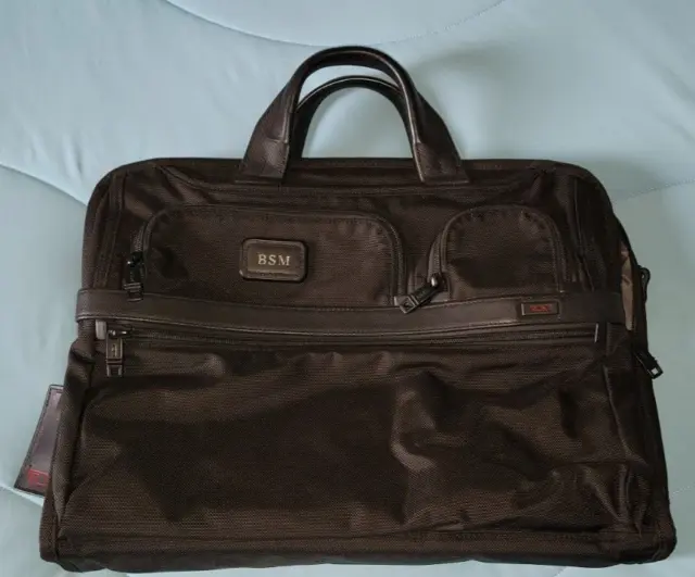 Tumi Alpha 2 Compact Large Screen Laptop Briefcase
