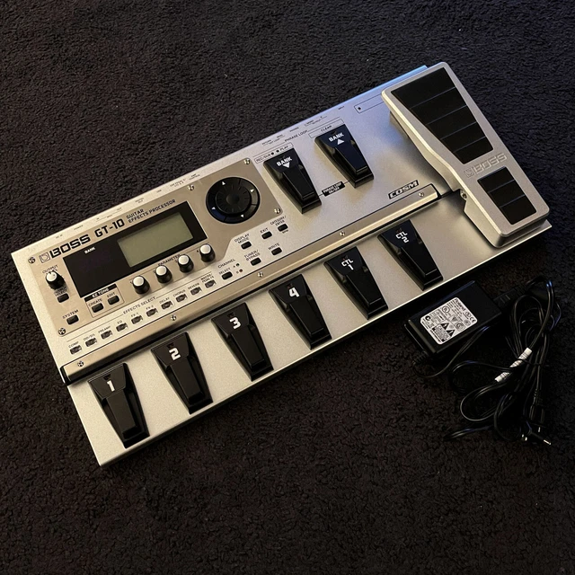 BOSS GT10 GUITAR Multi Effects Processor Floor Pedal Board with Power