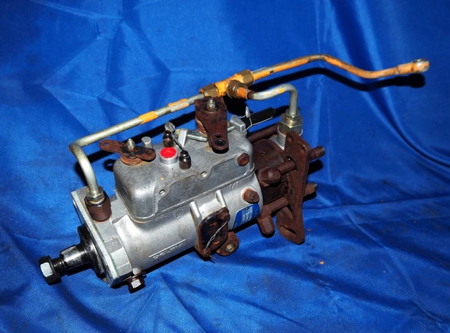 Lucas CAV Diesel Injection Pump U3042F210 For Case Equipment W/Cummins 4BT 76HP Lucas CAV Diesel Injection Pump U3042F210 For Case Equipment W/Cummins 4BT 76HP