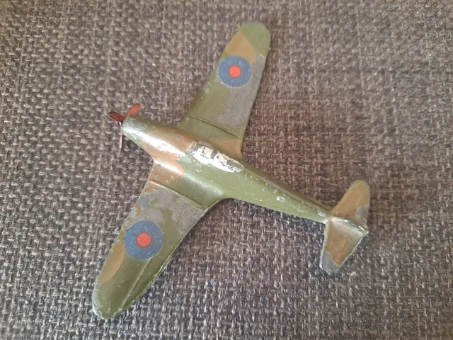DIECAST MODEL OF a Hawker Hurricane RAF WW2 £4.99 - PicClick UK