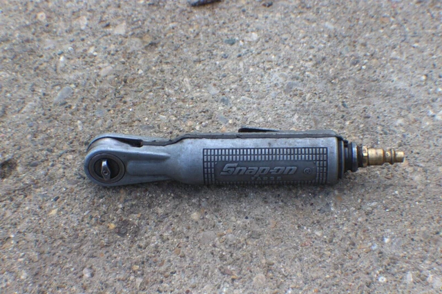 Snap-On Tools FAR25 1/4" Drive Compact Air Ratchet