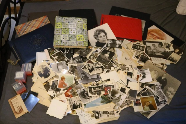 großes Konvolut alter Fotos, Sterbebilder, Alben usw.  ca. 10kg