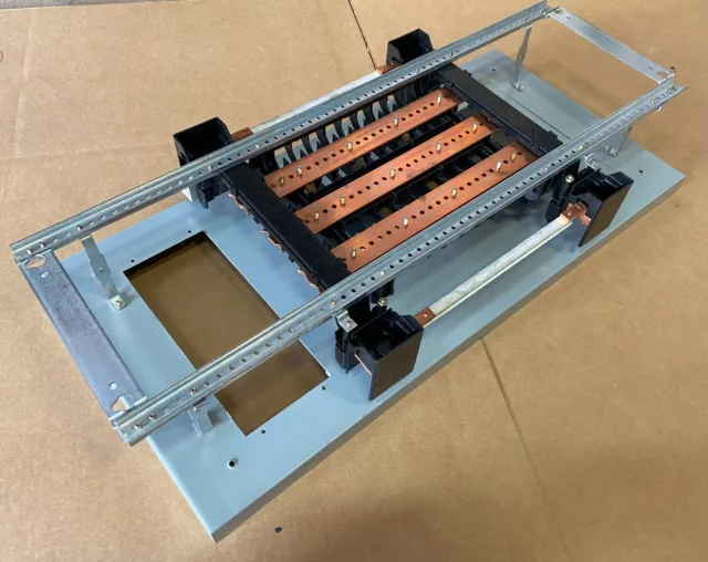 Ge A Series Ii Aqu3182Rcx Axt1B4 Panelboard 225 Amps 208Y/120 Volt