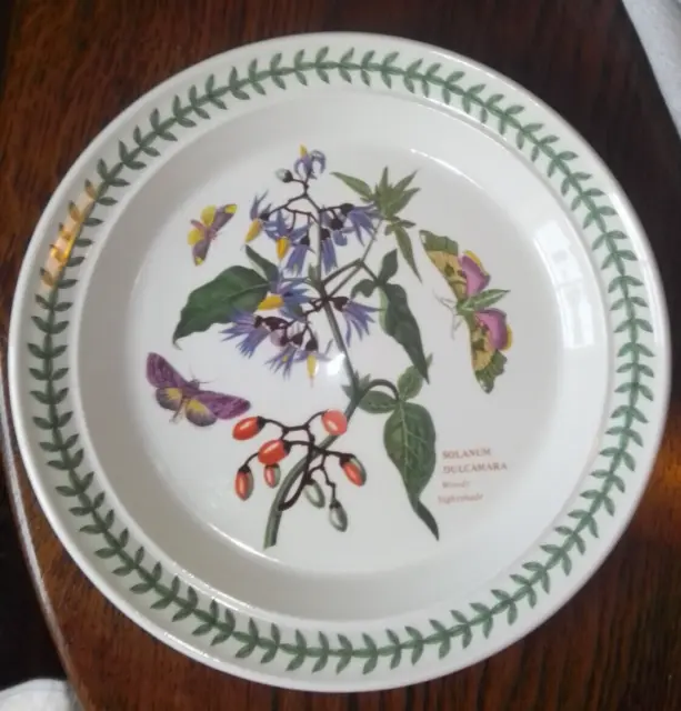 Portmeirion Botanic Garden plate SOLANUM DULCAMARA (Woody Nightshade)-Pre owned