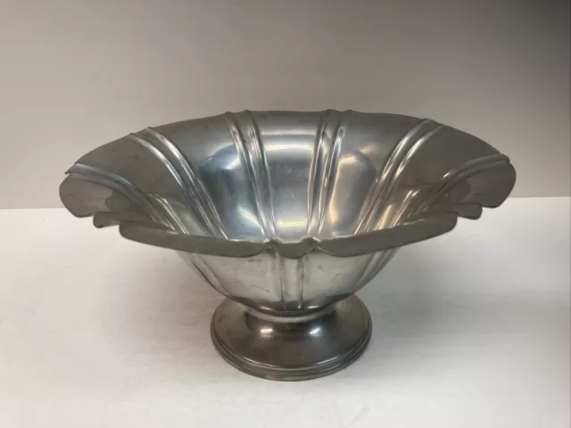 1930s Vtg Pilgrim Solid Pewter FS Co 2239 Large 10” Fluted Footed Pewter Bowl