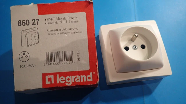 Legrand OTEO 86027 ou 860 27 - Prise de courant en SAILLIE Blanc COMPLET