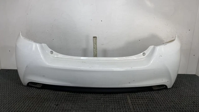 Pare-choc Arrière Pour Toyota Starlet 3 – Occasion – État Correct – Vert Foncé