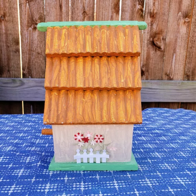 Handmade Birdhouse ~ Bird Couple ~ Hand Painted Birdhouse ~ Love Birds ~ Decor 3
