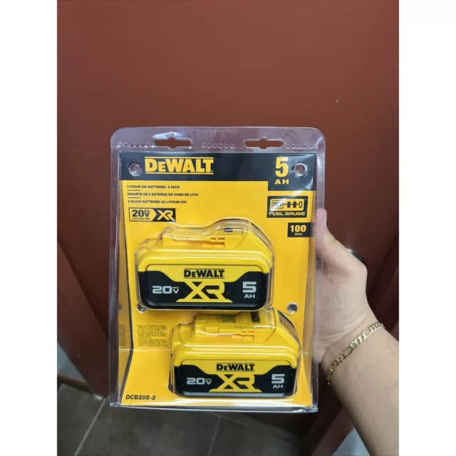DEWALT DCB205-2 20V 5Ah Lithium-Ion Battery - Pack of 2
