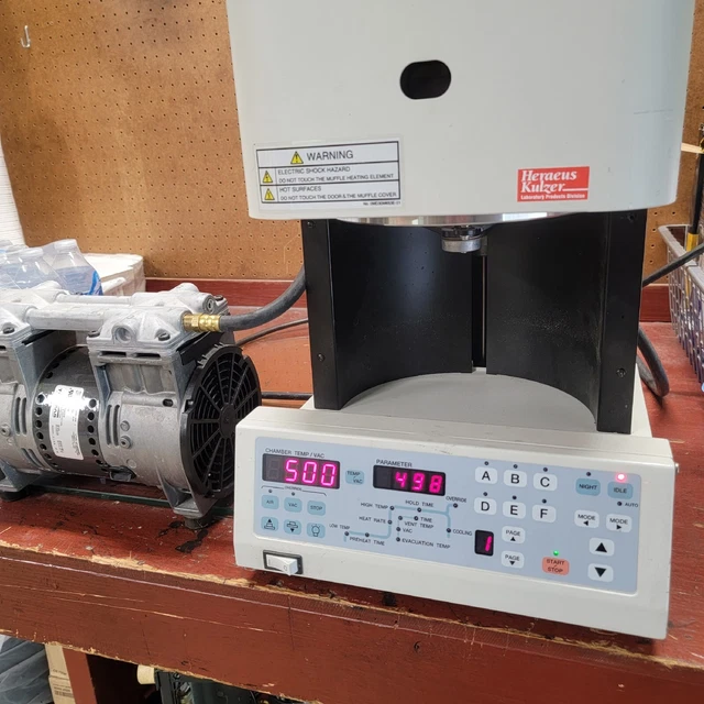 Jelenko Commodore LS VPF with Pump