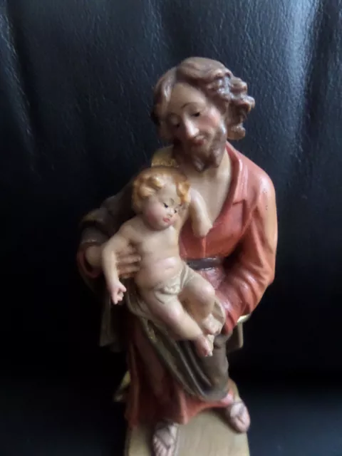 Josef mit Kind bemalt  15 cm unbeschädigt Holz 3