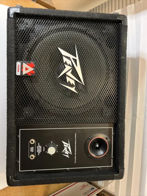 Peavey QW Series MR 15 Two-Way Floor Monitor (Right Version)
