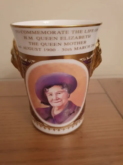 Caverswall Limited Edition No 1/2002 Commerate Queen Mother Lion's Head Beaker