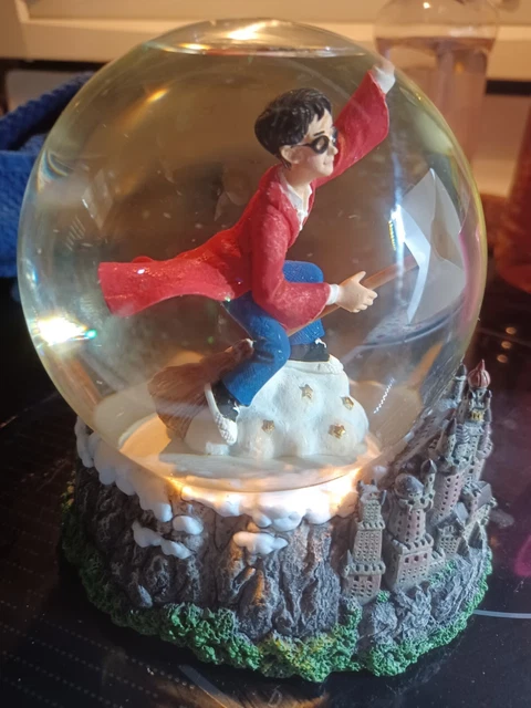 Harry Potter Quidditch Snow Globe 2000 Vintage Dome - Warner Bros RETIRED Enesco 2