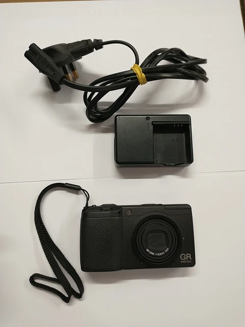 Ricoh Digital Camera With Charger Gr Digital Ii Working