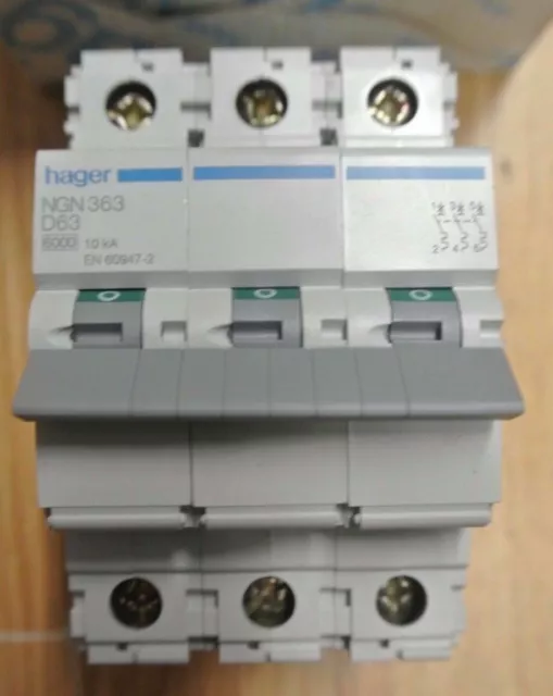 HAGER NGN363 DISJONCTEUR 3P 63A 6kA D  230 400V (D1)