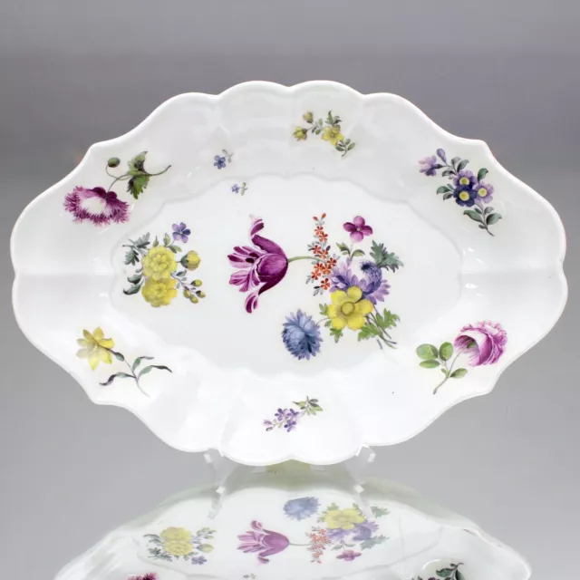 Meissen um 1750: flache Schale, Schälchen, Platte, Teller, Blumen, dish, oval