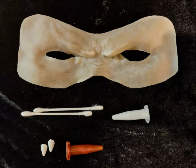 Kit protesi in lattice riutilizzabile sopracciglia vampiro/Dracula per costume