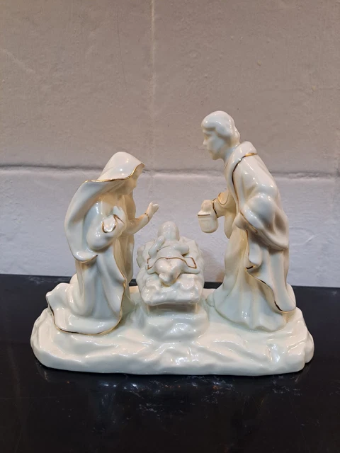 BEAUTIFUL PORCELAIN NATIVITY Gold Trimmed Baby Jesus Mary & Joseph VGC ...