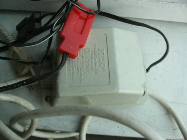 SLOT CAR auto de circuit Routier electrique  manette TCR transformateur 12v