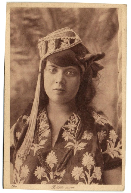 PC JUDAICA, SCÉNES ET TYPES, FILLETTE JUIVE, Vintage Postcard (b36581)