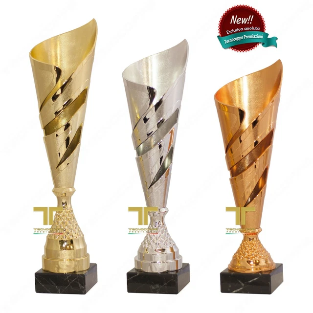 Vincore O Campione Della Coppa Del Trofeo D'oro. Vtoria Primo Posto Di Competizione Concetto Vincente O Di Successo 9270898