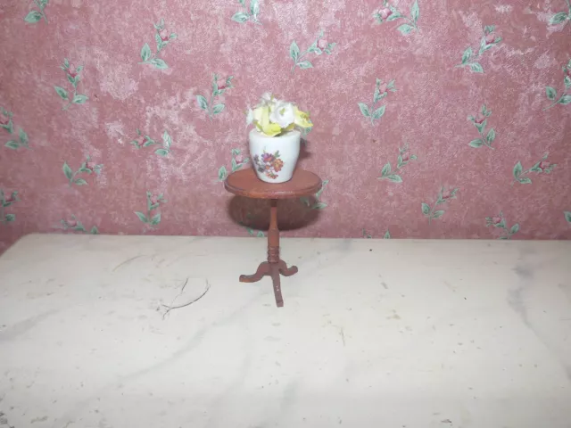 Nostalgia Flower Stool Minimundus + Plant Dollhouse Dollhouse - 1:12