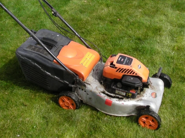 CUTTING DECK GONE -Flymo Quicksilver 46SD Petrol Self-Drive Lawnmower