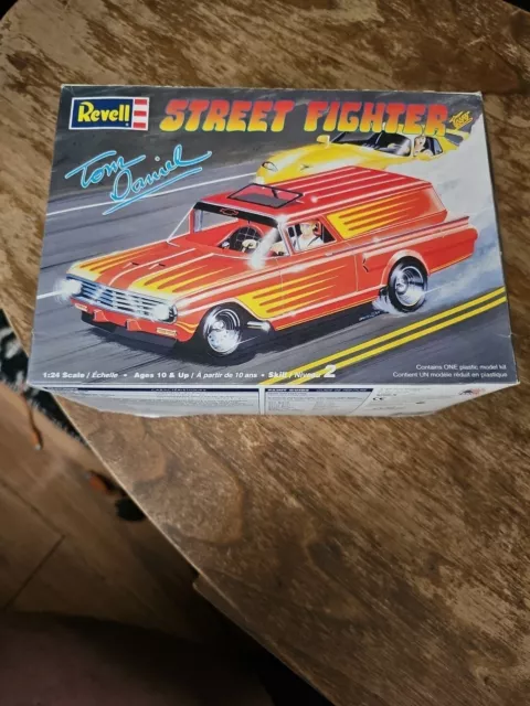 Revell Tom Daniel - Street Fighter 1960 Chevrolet Sedan Delivery  1/24 Model Kit